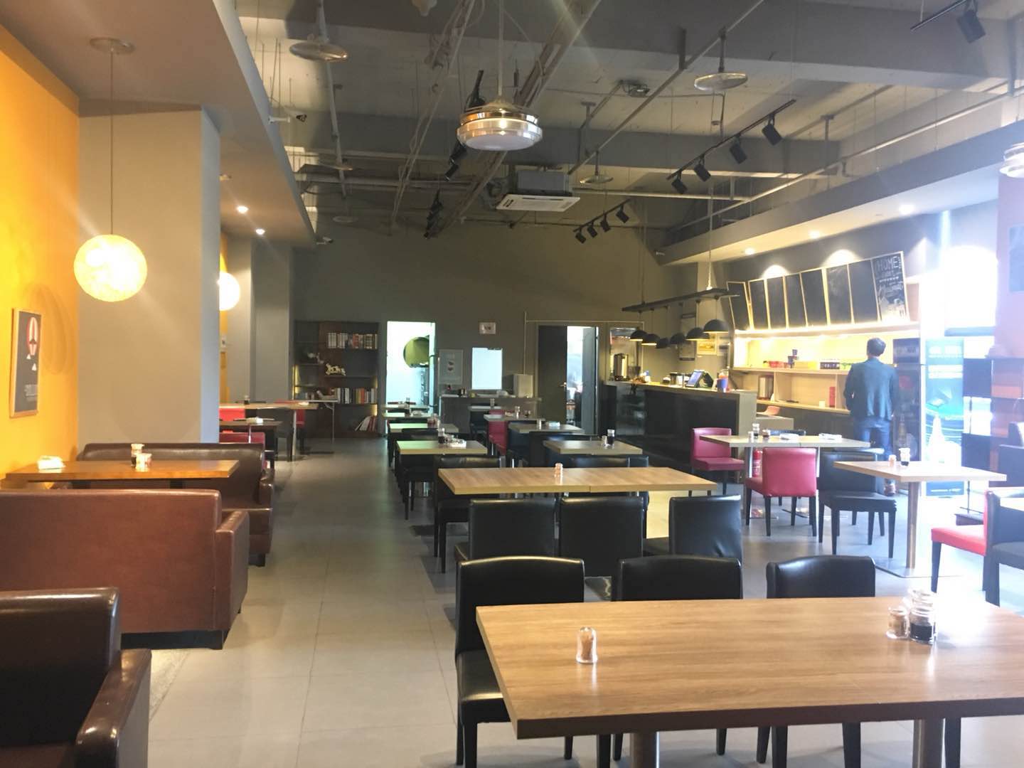 �±�����԰԰����д��¥һ¥����ת��  �ѳɽ� 