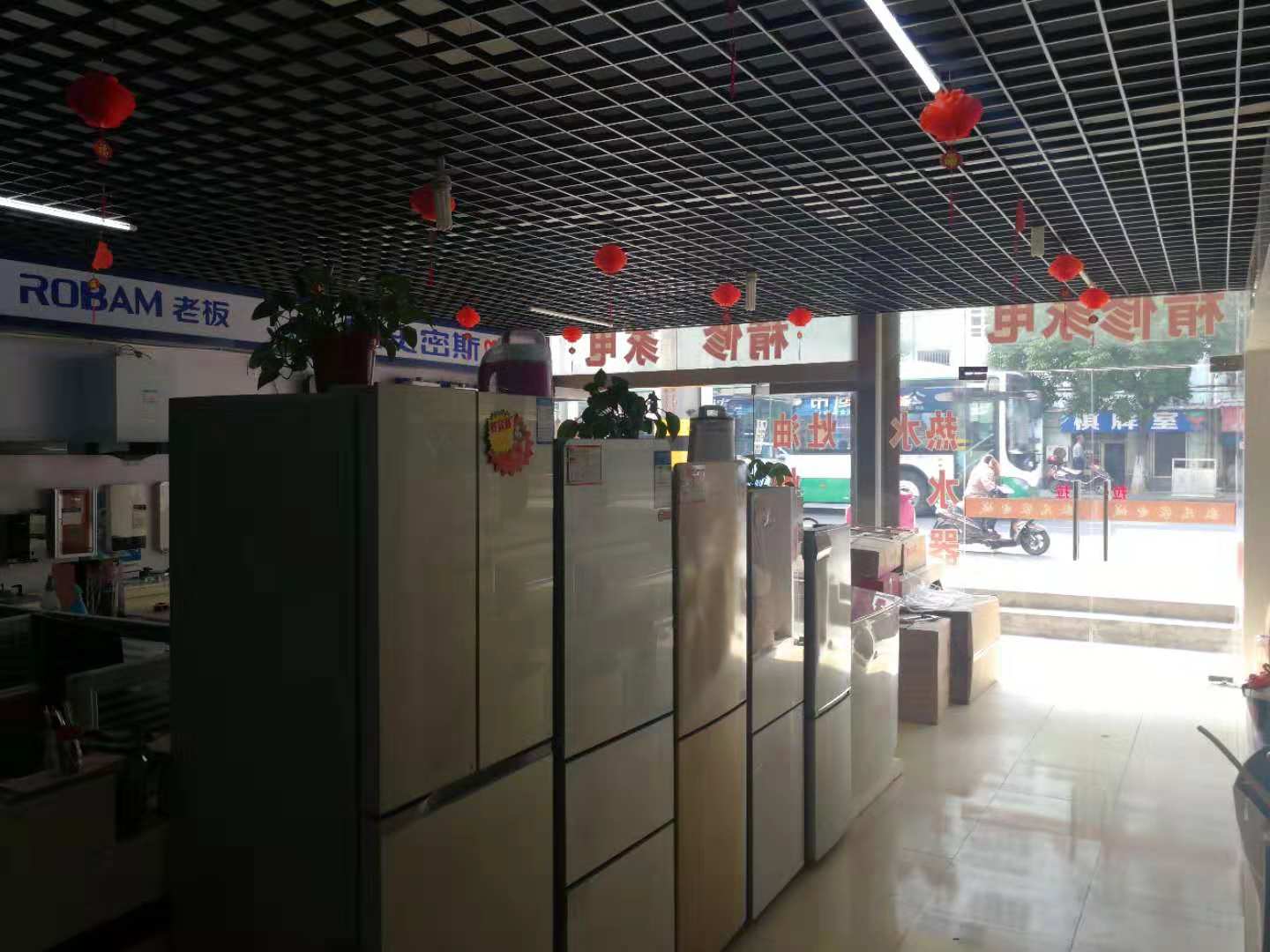 ��¥������԰����ת��