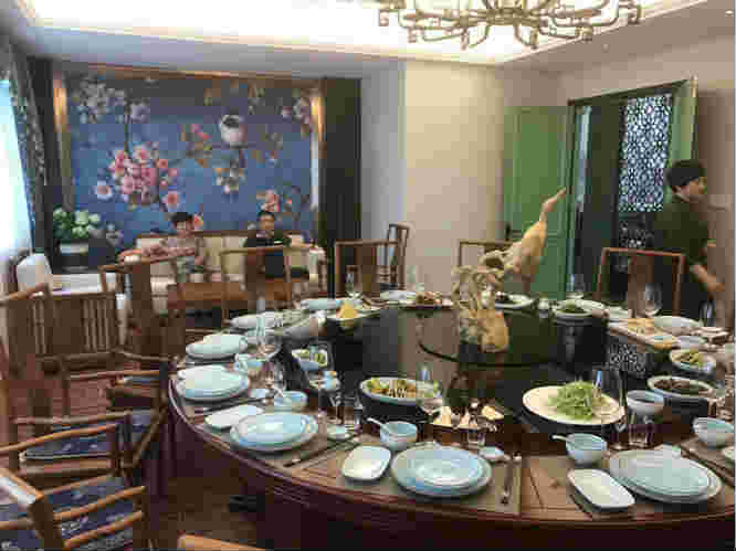 ������԰�ֺ�����������ת��  ��ת��