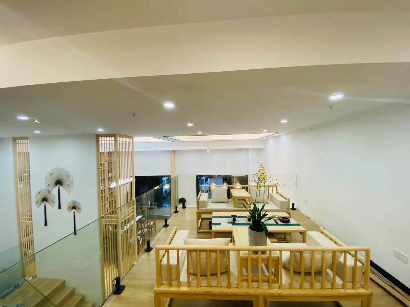 ����ߵ�С����ȫ��װ�޲ɶ���ת��