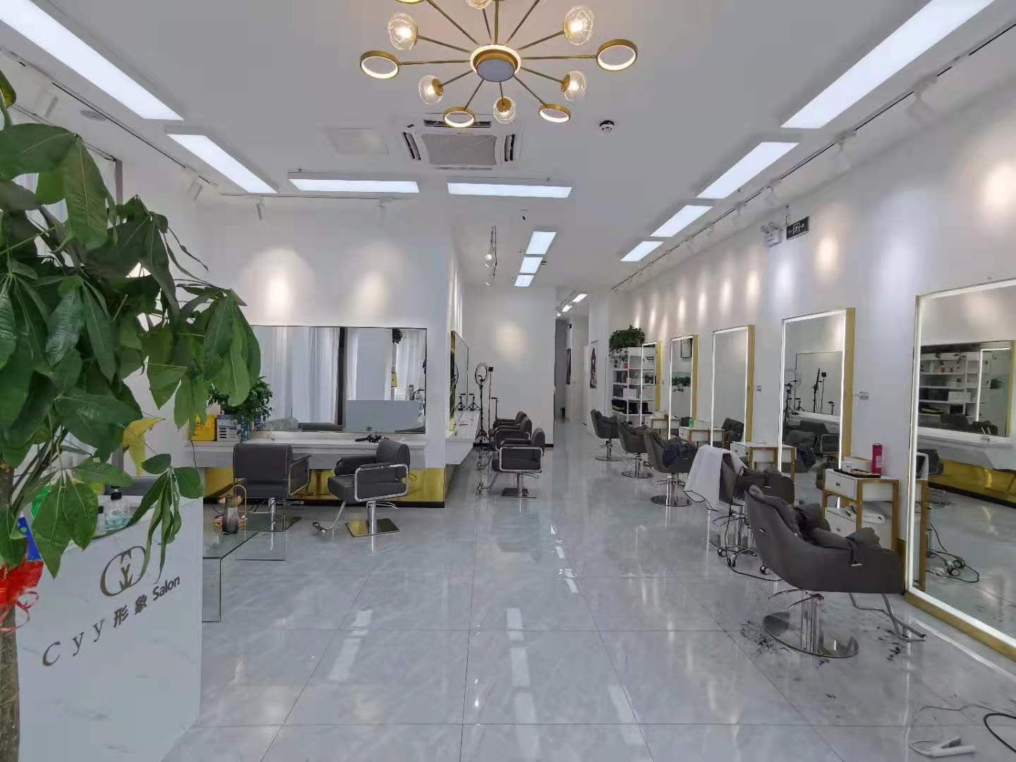 ��¥С�����ſڵ�һ�ҹս�����ת�� �ѳɽ�