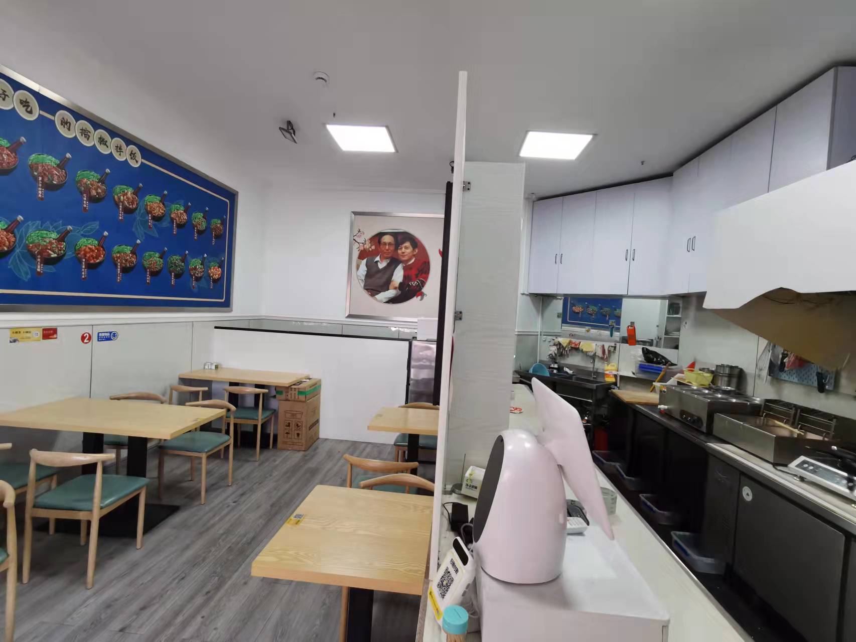 �����������г�����С�Ե�ת��