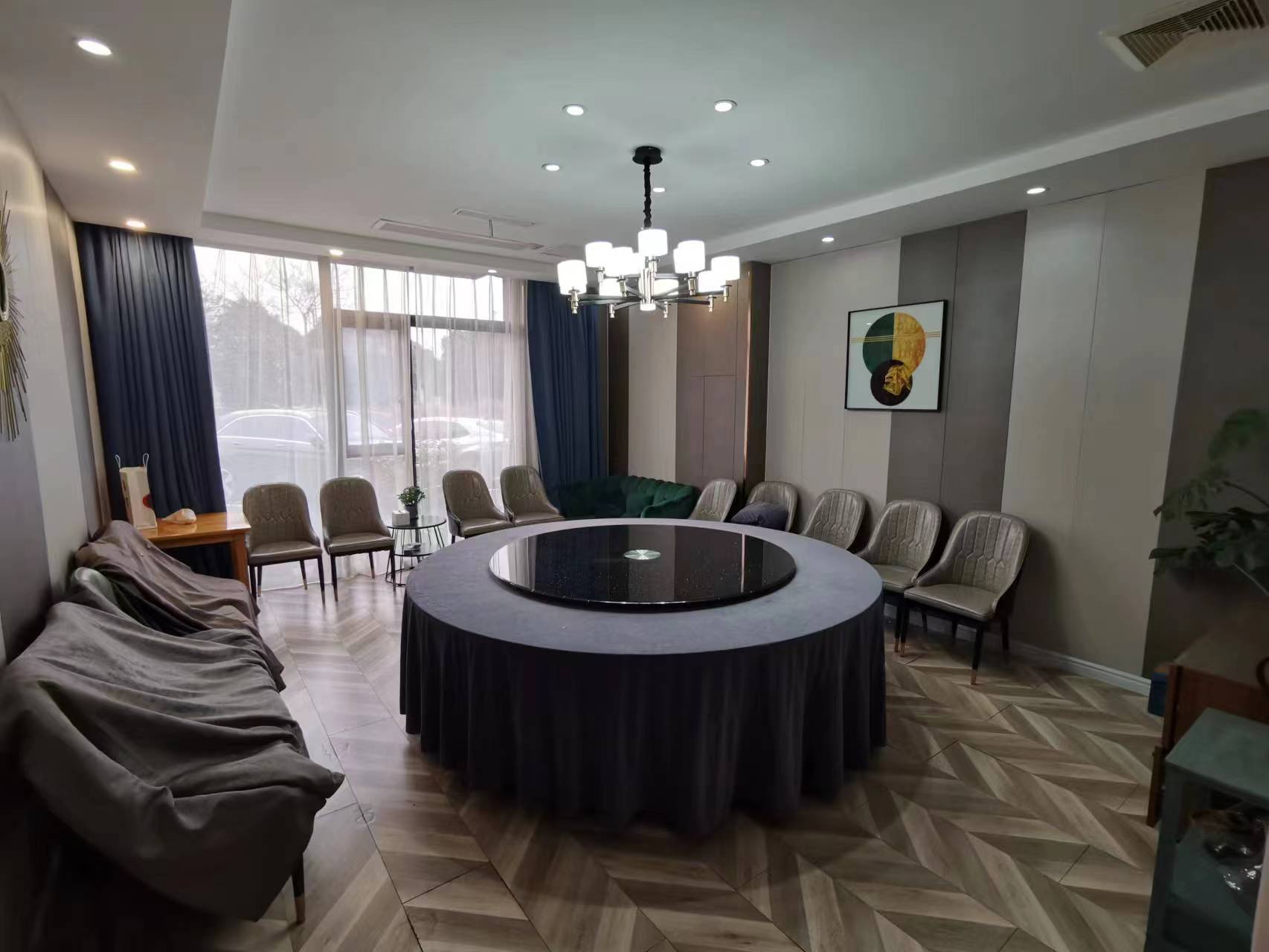 ����������۪�ǲ�������ת��