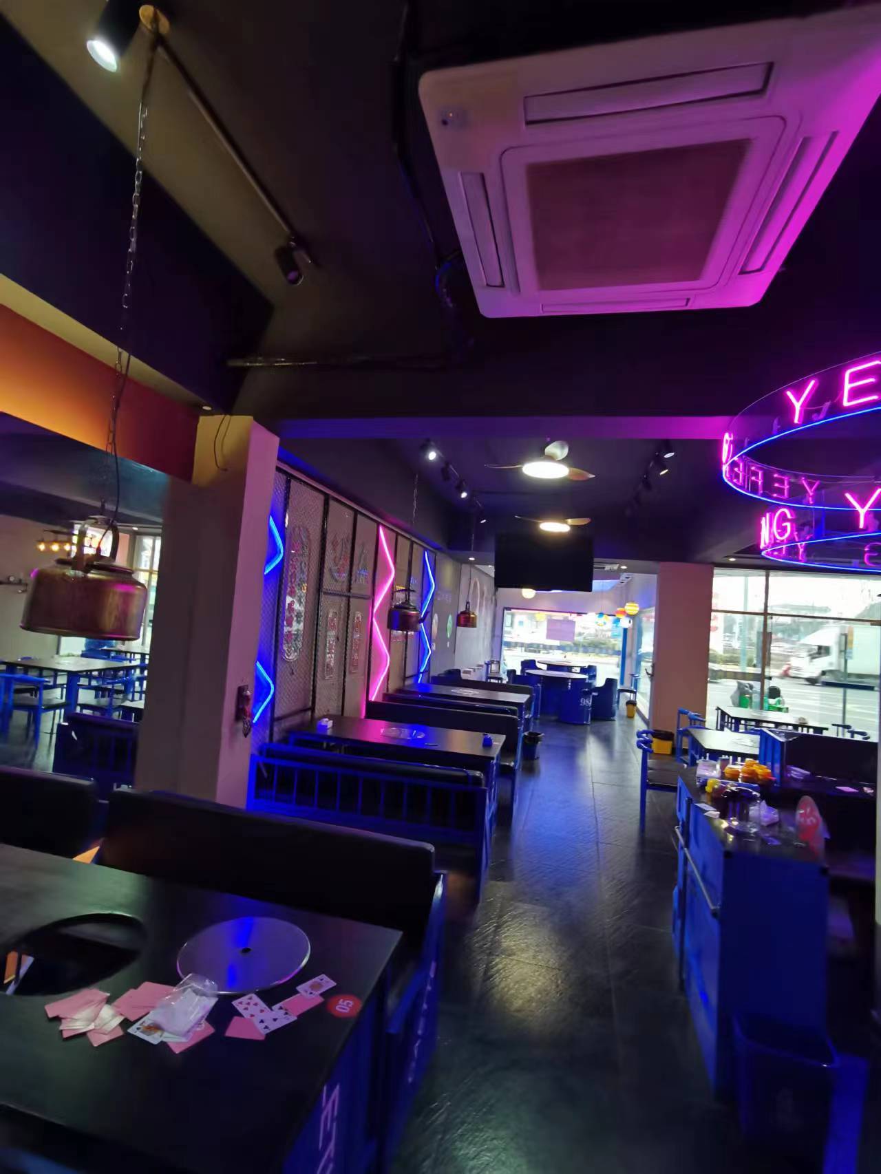 ���ţ��ʮ��·���տ���ת����ҵ����