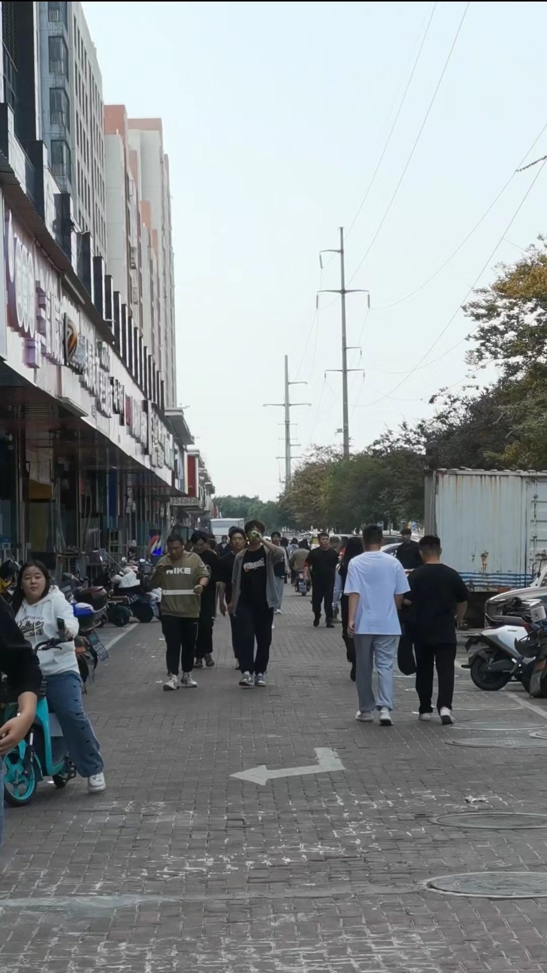 �����ѧ��С�Ե�ͼ�ת�� ѧУ���ſ�