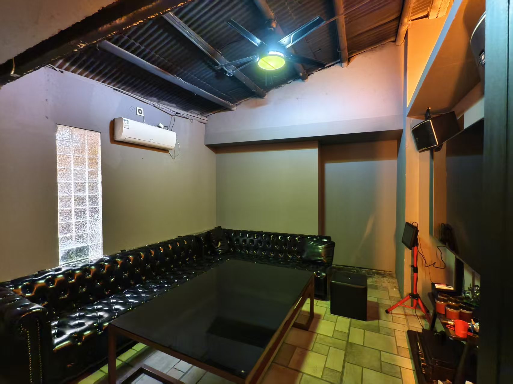 ��¥����ת��